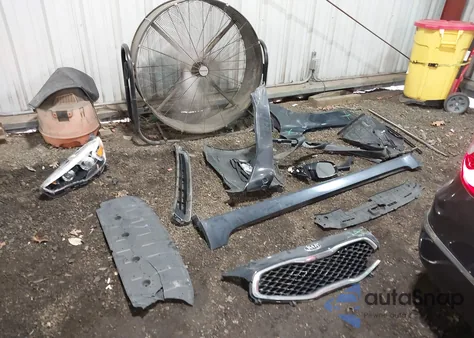 2015 Kia Cadenza Premium from USA, damaged, VIN KNALN4D76F5196838